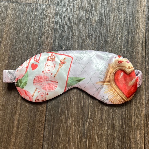 Queen of Hearts Eye Mask - Picture 2 of 7